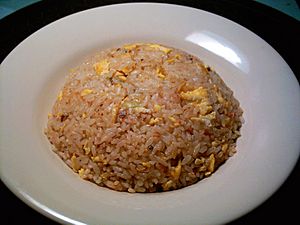 Archivo:Fried rice Japan