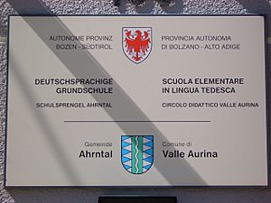 Archivo:Grundschule Südtirol