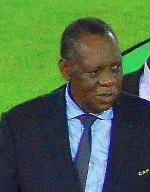 Archivo:Issa Hayatou (cropped)
