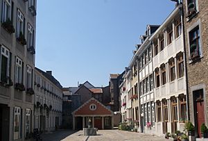 Archivo:Liège Vandenhove Cour Saint antoine