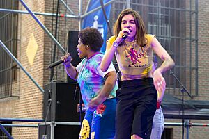 Archivo:Madrid Pride 2024 - Sara Socas - 240707 205244