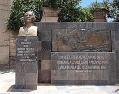 Archivo:Monumento a los caídos en la Batalla de Silao (10 de agosto de 1860) - Silao, Guanajuato