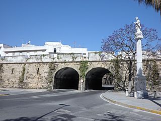 Murallas de San Carlos, Cádiz, España.jpg