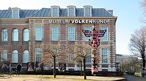 Archivo:Museum Volkenkunde (National Museum of Ethnology) in Leiden 2