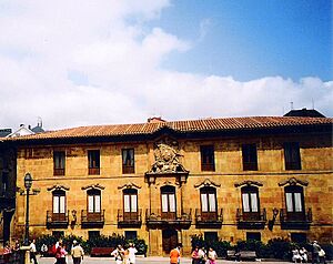 Archivo:Palacio de Valdecarzana-Heredia