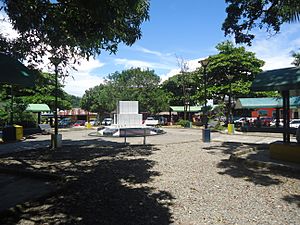 Parque Central de Misahuallí.JPG