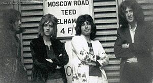 Archivo:Queen @ Imperial College campus - 1970