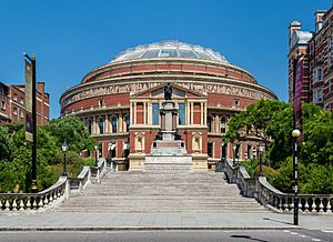 Archivo:Royal Albert Hall Rear, London, England - Diliff