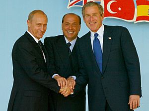 Archivo:Vladimir Putin 28 May 2002-13