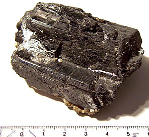 Archivo:Wolframite from Portugal