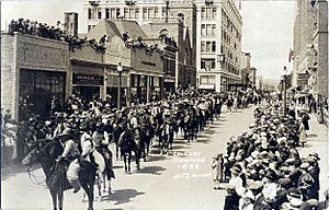 Archivo:1923 Calgary Stampede parade