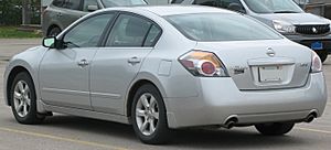 Archivo:2008 Nissan Altima 2.5 S, Rear Left