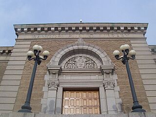 BangorPublicLibraryMainEntrance.jpg