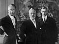 Bundesarchiv Bild 102-01280, Kaiser Wilhelm II. mit Sohn und Enkel