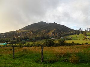 Archivo:Cerro en el páramo de Cruz Verde