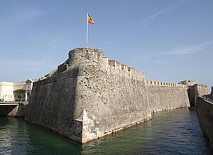 Archivo:Ceuta Murallas reales01