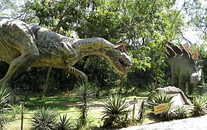 Archivo:Dinosaurs Park