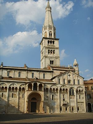 Archivo:Duomo di modena 03