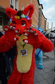 Archivo:Furry Parade @ Eurofurence 19 - Flickr - tm-md (141)