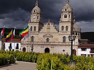 Archivo:Iglesia Santa Rosa de Viterbo