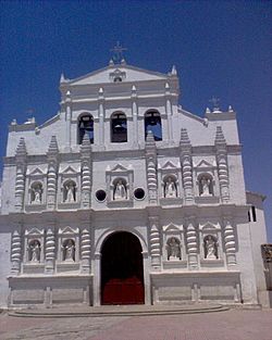 Iglesia católica de Santa María Chiquimula.jpg