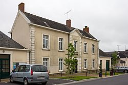 Mairie, Saint-Aignan-sur-Roë, France.jpg