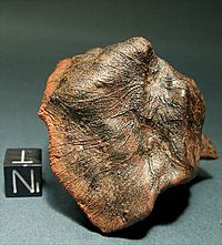Archivo:Meteorite oriented Millbillillie