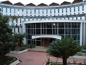 Archivo:Ministry of Education Madagascar