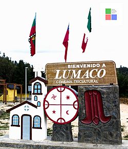 Plaza Las Banderas de Lumaco.jpg