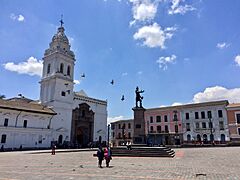 Plaza de Santo Domingo, Quito