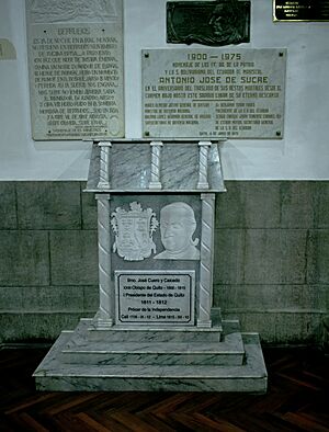 Archivo:Quito Catedral Metropolitana Interior 11