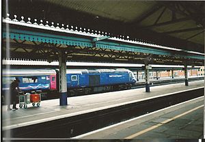 Archivo:Reading station 2007 (1)