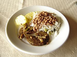 Archivo:Rice and beans, Hotel in Itatiaia
