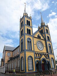 Archivo:Saint Peter and Paul Cathedral (14298179064)