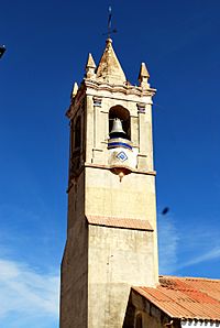Archivo:Torre iglesia Cabeza La Vaca