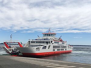Archivo:Transbordador-chiloe