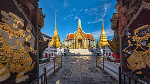 Archivo:วัดพระศรีรัตนศาสดาราม-5