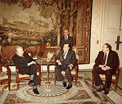 Archivo:1981. Diceimbre, 3. Rafael Caldera y el presidente del Senado de Francia, Alain Poher