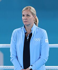 2018-10-17 Boxing lightweight Boys' –60 kg at 2018 Summer Youth Olympics – Victory ceremony (Martin Rulsch) 2.jpg