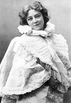 Archivo:Anna Held 1902