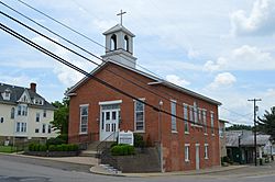 Beverly Presbyterian Church from northwest.jpg