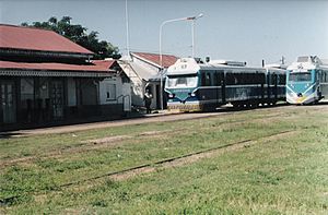 Archivo:Cacuí train station in fontana, chaco