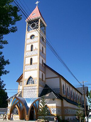 Archivo:Catedraldejunin