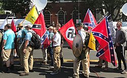 Archivo:Charlottesville 'Unite the Right' Rally (35780274914) crop