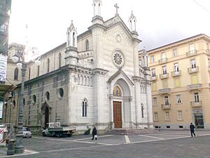 Archivo:Chiesa del Santo Rosario