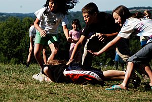 Archivo:Children playing tag