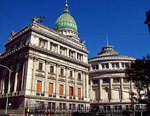 Archivo:Congreso Nacional Argentino Rivadavia y C. de los Pozos