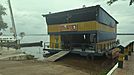 Discoteca flotante en rio Orinoco - panoramio.jpg