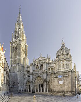 FP Toledo Cathedral 2025 - West façade.jpg