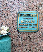 Archivo:Humphrey Bogart Grave